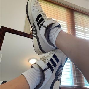 Adidas forum low